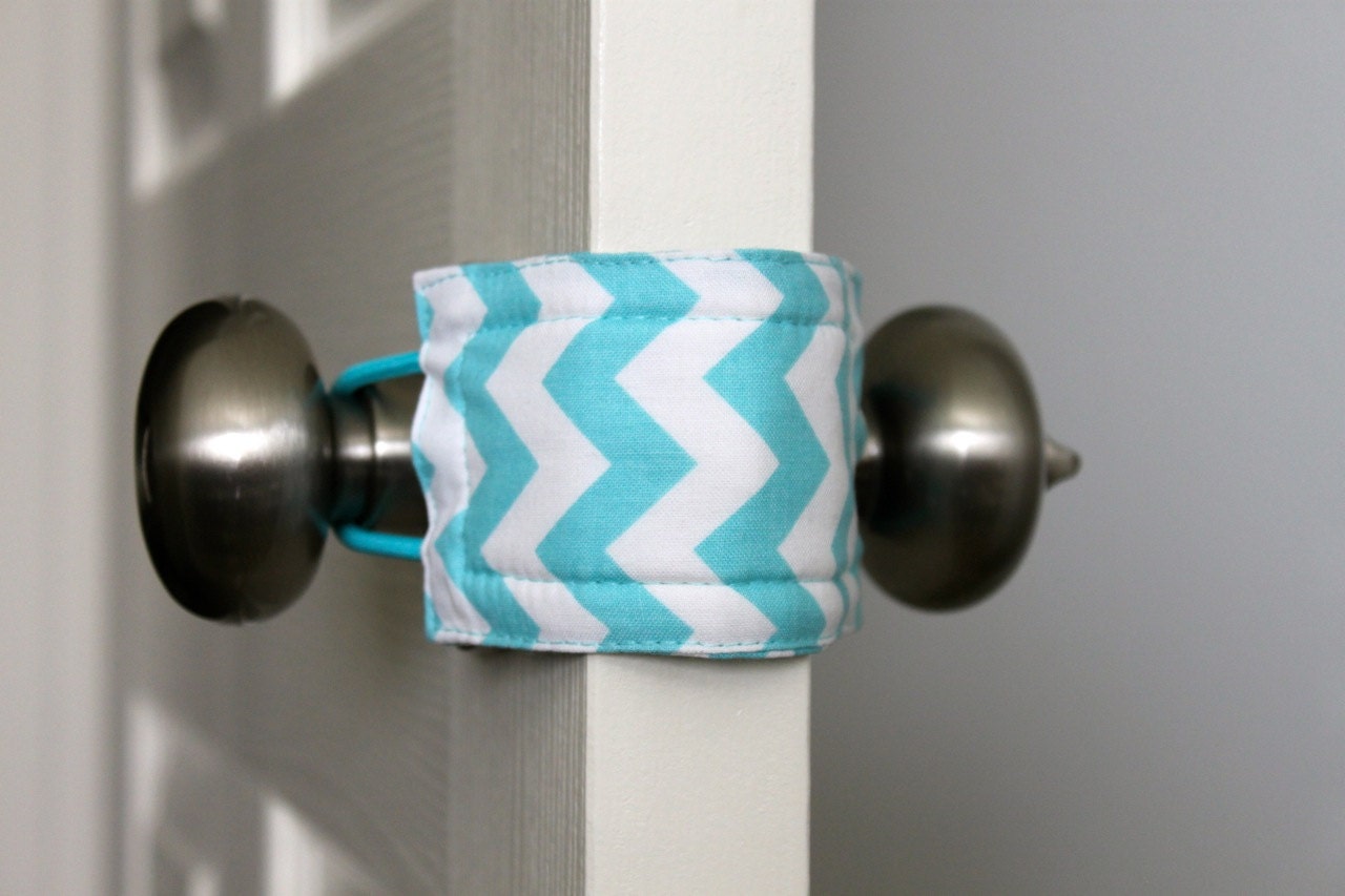 Latchy Catchy in Teal Chevron Dot -Reversible (Patented)