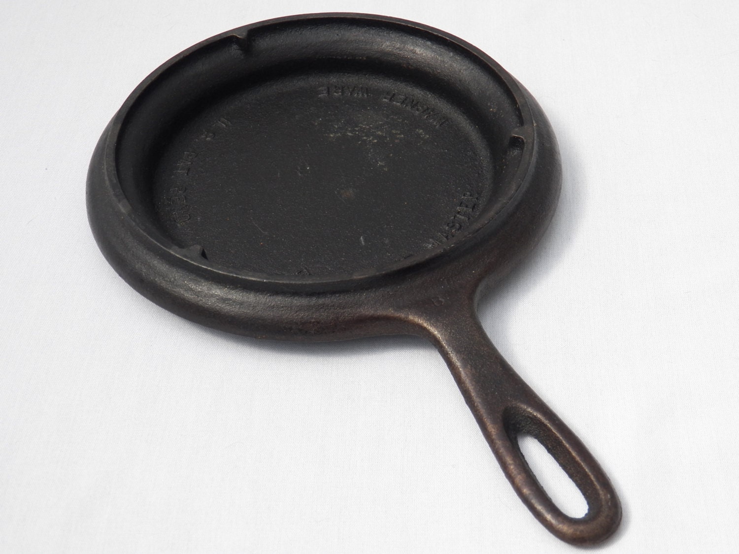 Vintage Cast Iron Wagner Ware Crepe Master by