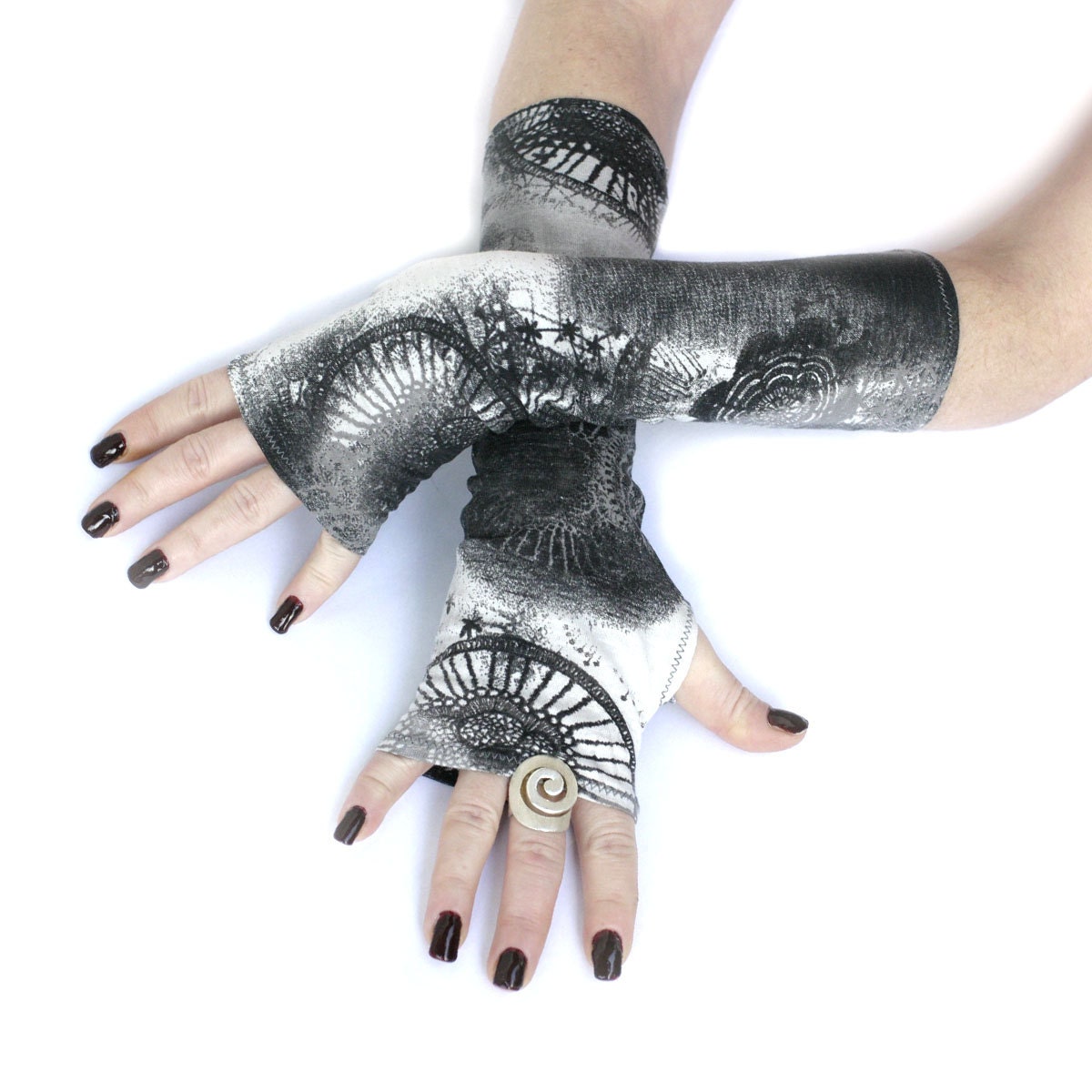 Ferris Wheel fingerless gloves, arm warmers, mittens - Steampunk Noir Gothic Yoga Lolita Goth Bohemian Gears Victorian - WearMeUp