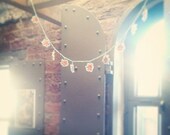SALE Super cute kitsch crocheted summer daisy chain bunting 1m - legendsofthemall