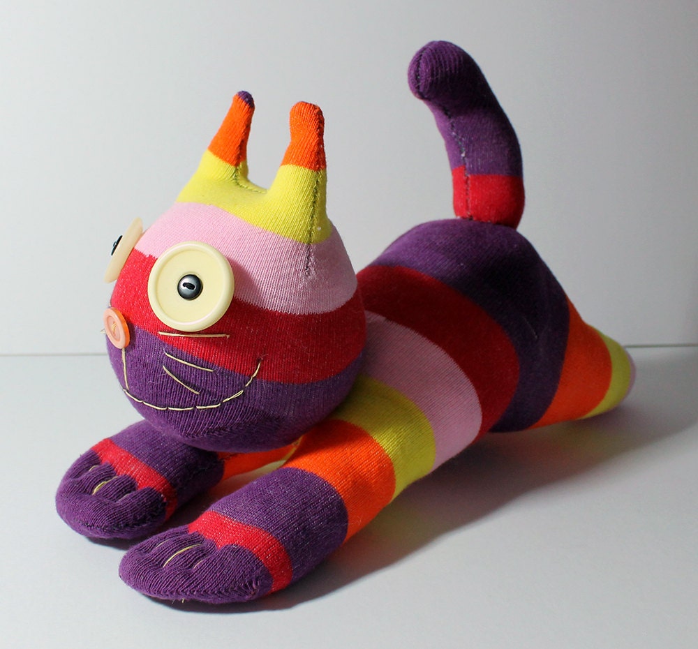 make sock animals patterns pattern how to make you own sock cat tutorial by buttonfaceco make sock animals patterns pattern how to make you own sock cat tutorial by buttonfaceco