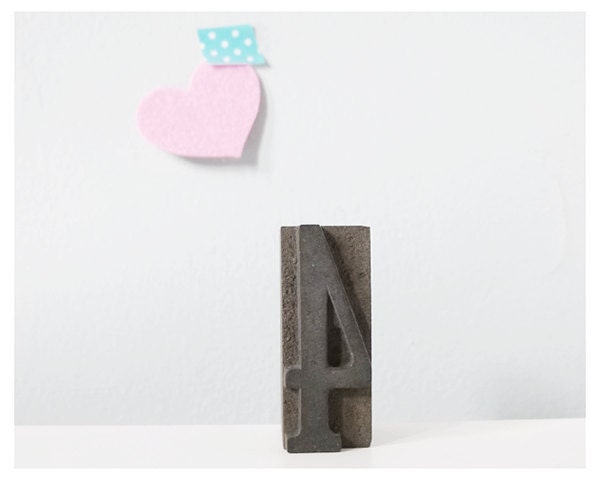 Number 4 letterpress type block vintage collectible