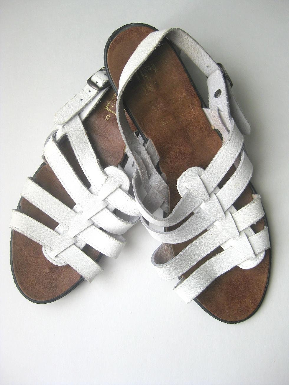 White LEATHER SLINGBACK SANDALS, Flats Gladiator Huaraches, Size 9 Women Vintage