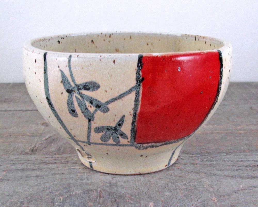 Windows Squared Soup Bowl - Red - Jasmine Flowers Silhouette - Bone White - Speckled - Modern