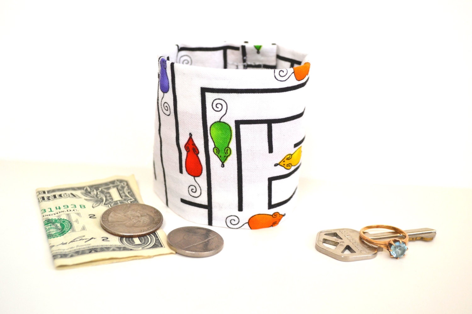 KIDS- Secret Stash Money Cuff- Mousetrap- New Print- - hide your cash, lunch money, health info and house key in a hidden zipper.