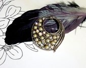 Vintage rhinestone faux pearl silvertone pin for designs in creating your jewelry designs or on your favorite shirt