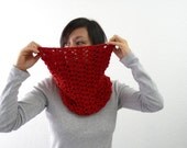 Lace Infinity Scarf in Strawberry Red. Chunky Knit Cowl. Geometric Lace Motif in Rose Red. Romantic Spring Fashion. Handmade in France.