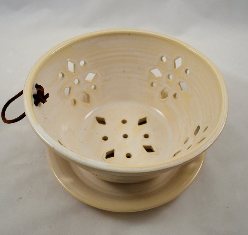 Creamy Yellow Berry Bowl or Colander with Saucer Stoneware Pottery Free Shipping