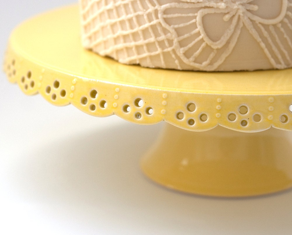 Lace Cake Stand - 10 inch - Yellow