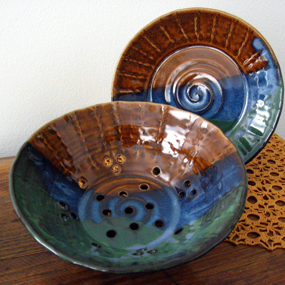 Berry Bowl Colander with Saucer