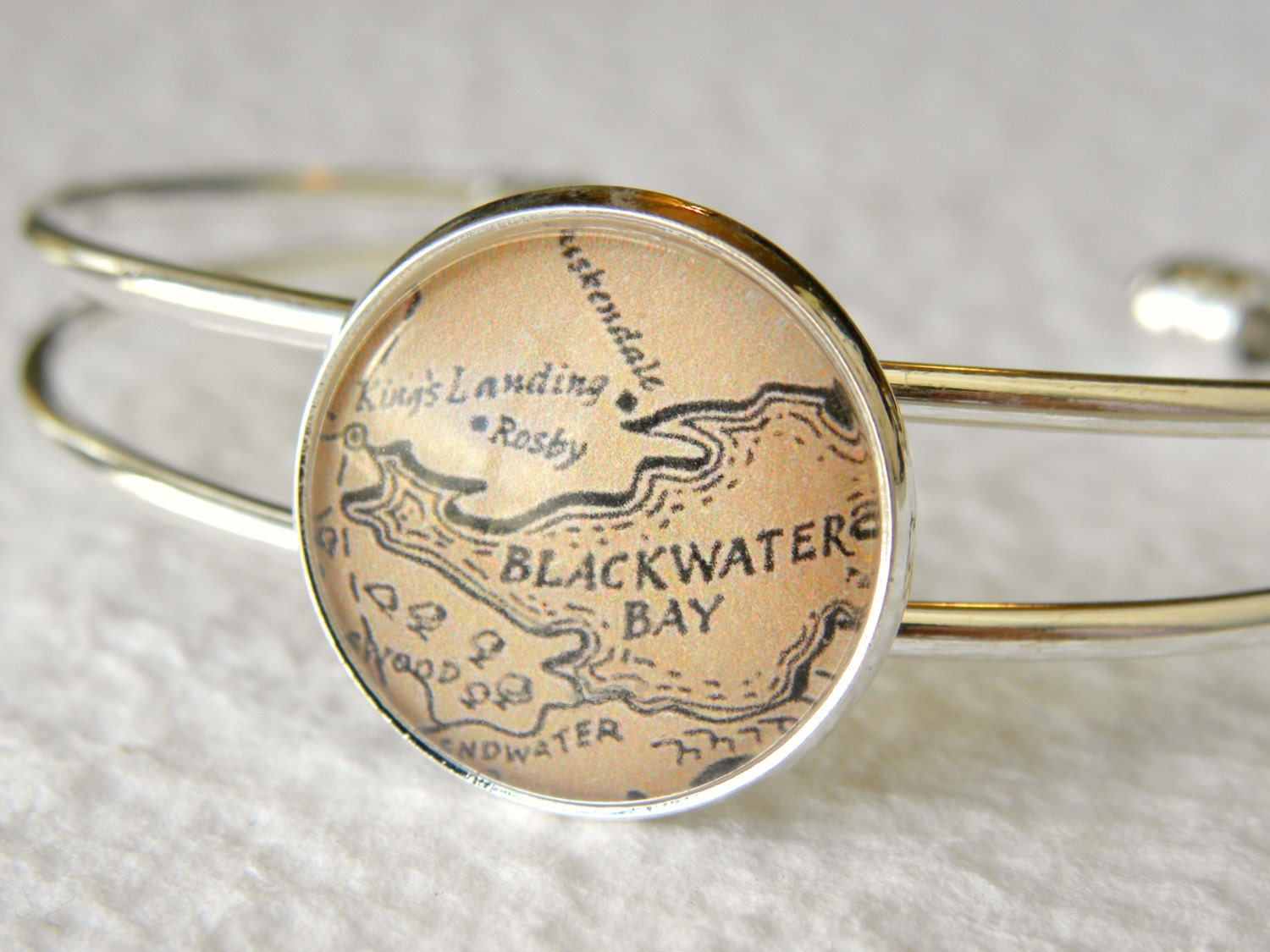 Game of Thrones Westeros Map Custom Cuff Bangle Bracelet - Choose your city King's Landing, Winterfell, The Wall, Casterly Rock, ETC
