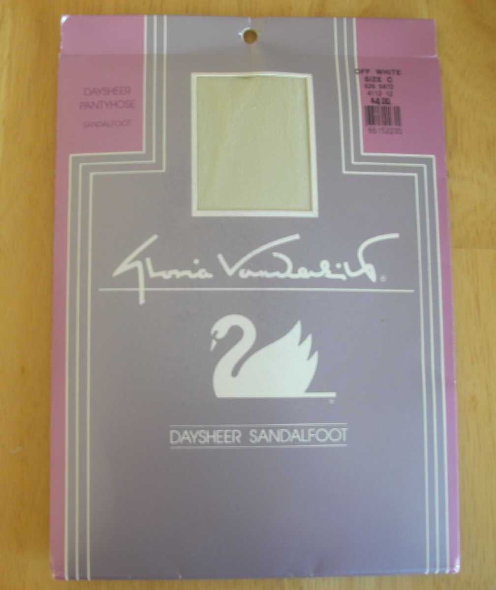 1 Gloria Vanderbilt Plus Size Pantyhose size C Off White New in Pack