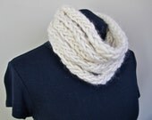 nob hill cowl // cream