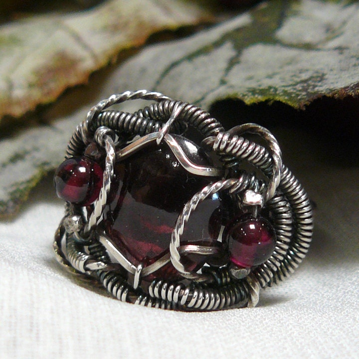 Gothic Style Garnet and Sterling Silver Wire Wrapped Ring Size 6 1/2