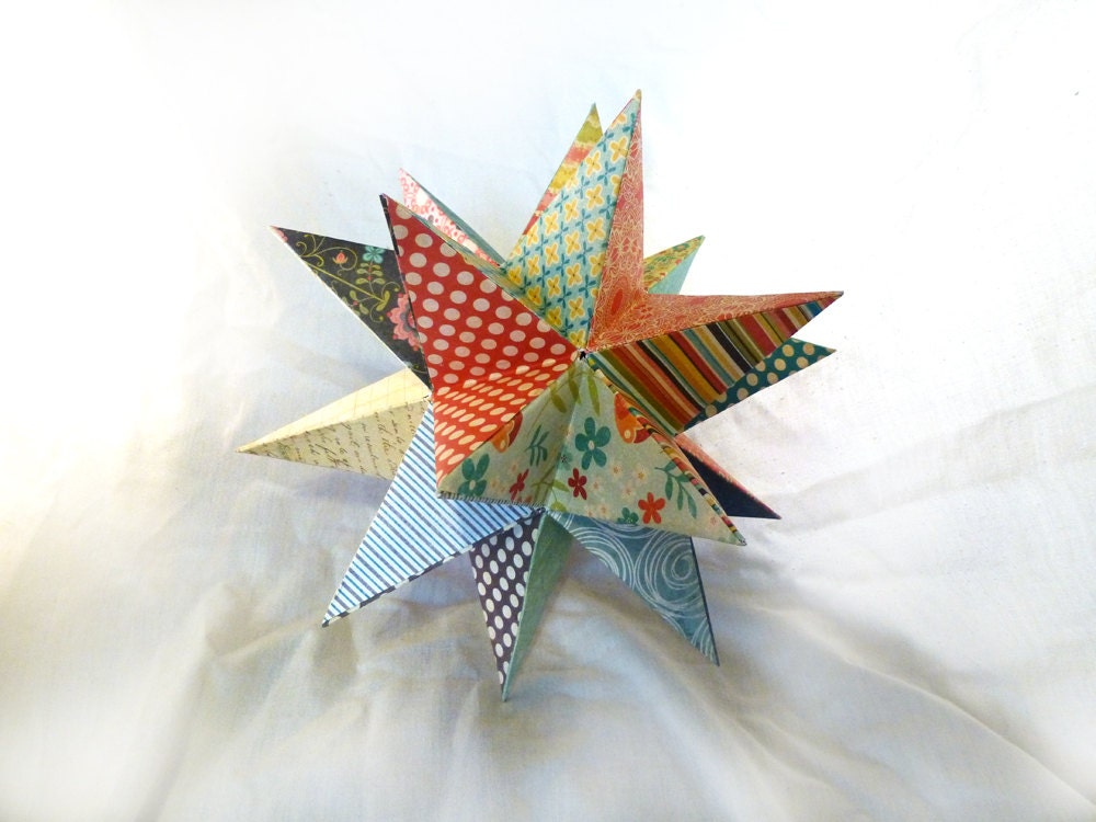 Origami star- Geometric multicolor paper origami star
