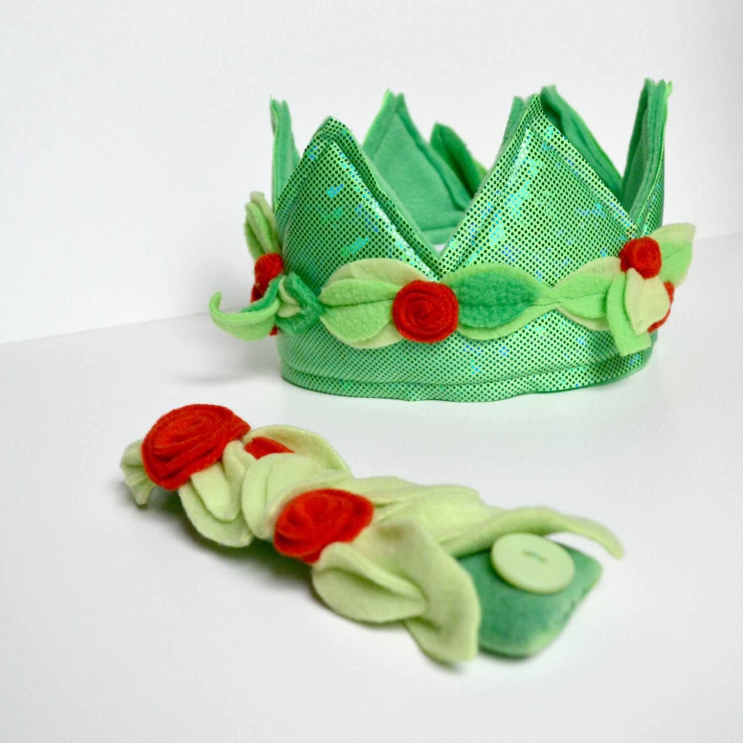 Royal Crown - Green with Red Roses (MEDIUM) (WOW030513-1) - worldofwhimm