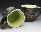 Trillium Mug