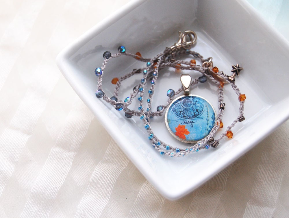Crochet Necklace with Art Pendant - Change Pendant - blue and gold