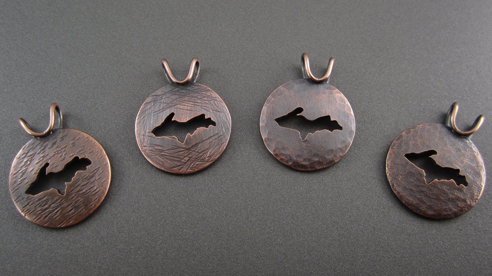 3/4" Round Upper Peninsula of Michigan Pendant in UP Copper