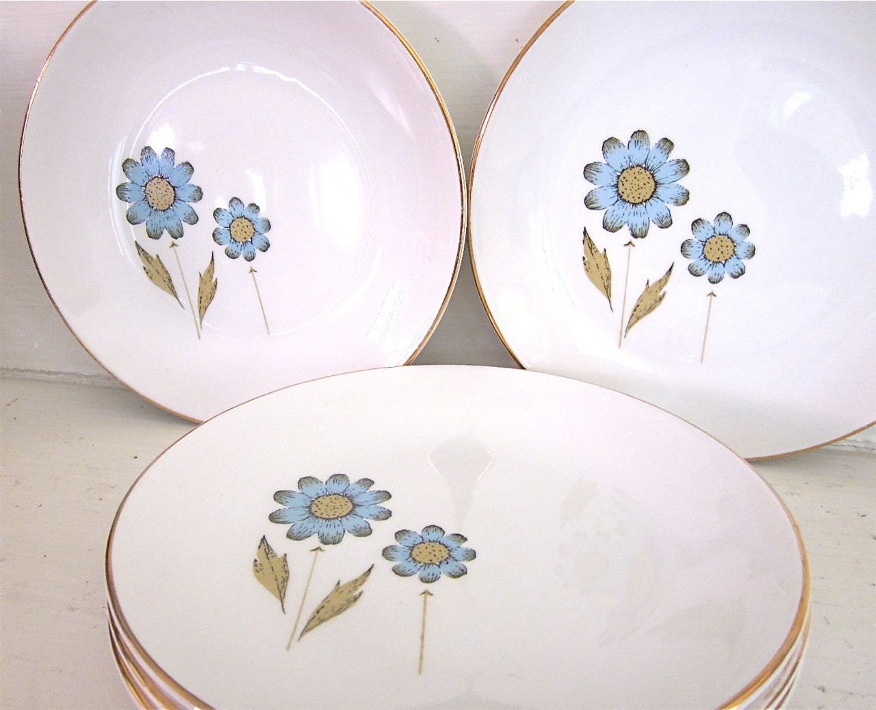 Mid Century Modern  - Dessert Plates - Salem Blue Daisy China