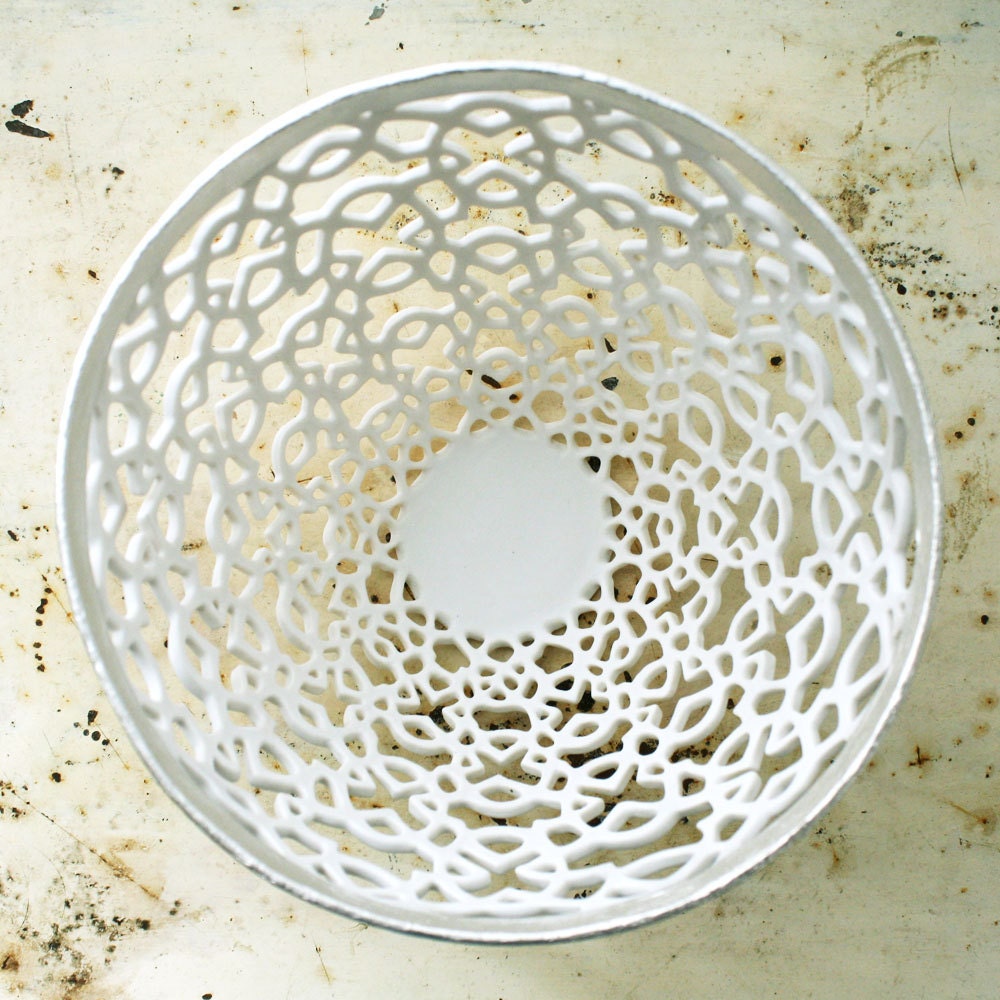 Fleur de Lis & Loop Bowl with Brushed Silver Trim
