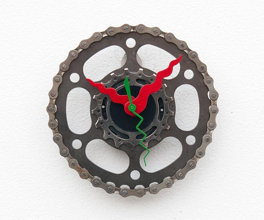 Recycled Bike cassette gear Clock