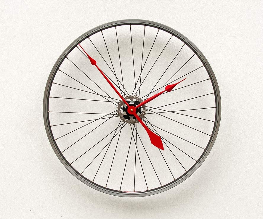Recycled Bike Wheel clock
