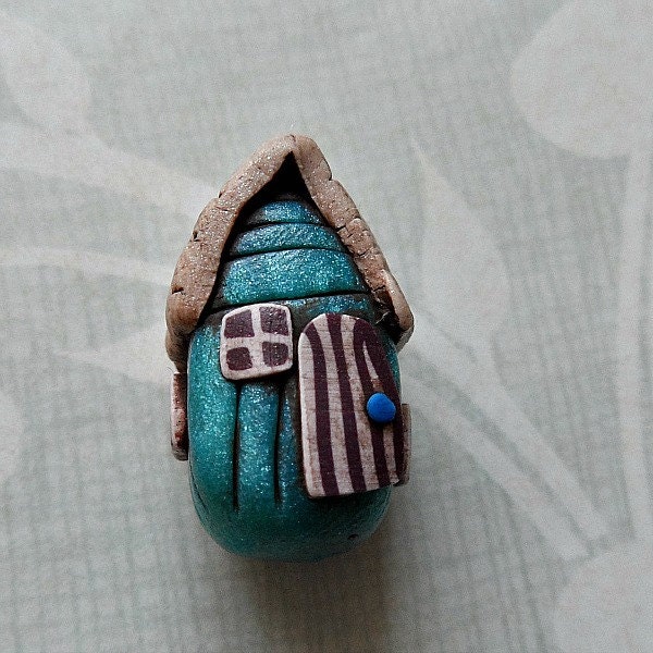 Beach Hut Bead - Turquoise