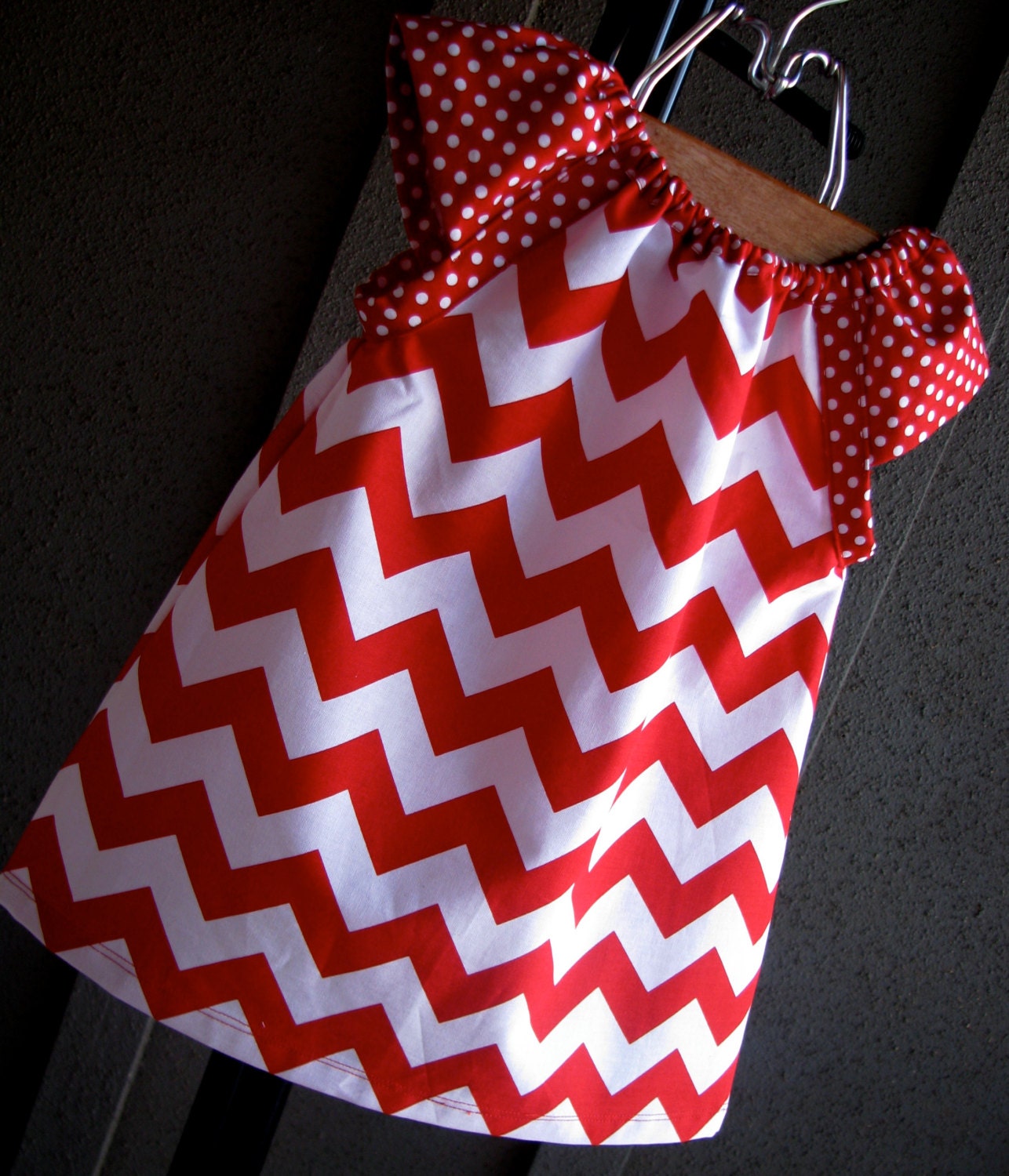 dress - chevron zigzag red white polka dots girl baby toddler  0-3 months, 3-6, 6-12, 12-18, 18-24, 2T, 3T 4T 5T 6Y Canada day, 4th of july