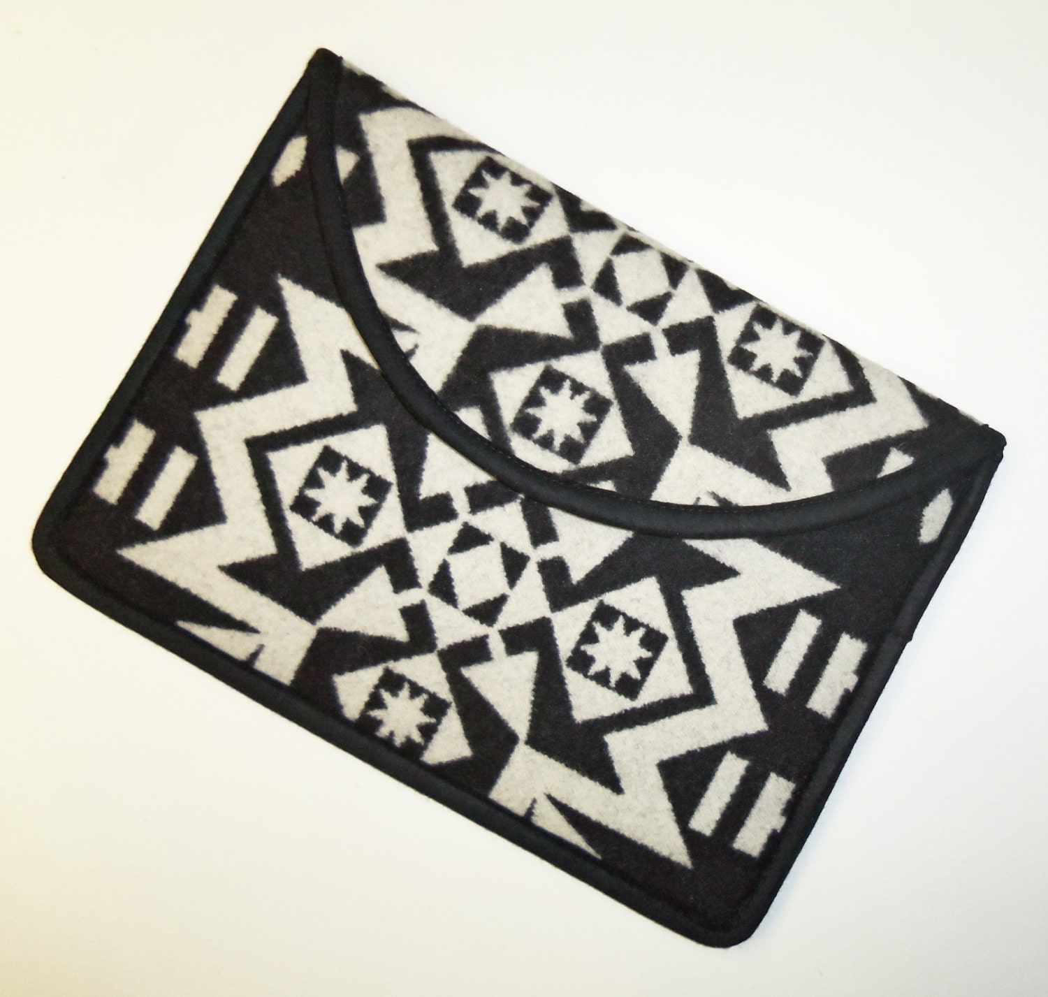 13" MacBook Pro Retina Laptop Sleeve Cover Case Wool Tribal Inspired