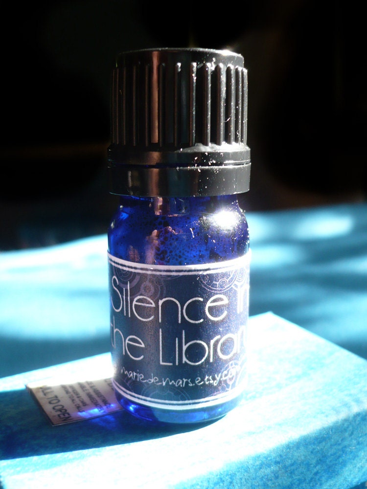 Silence in the Library Perfume Oil 5ml
