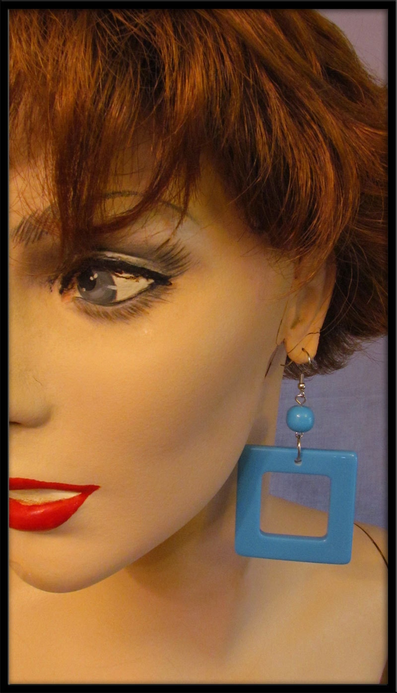 Vintage 80's Mod two tone space-age plastic blue MOD dangle earrings