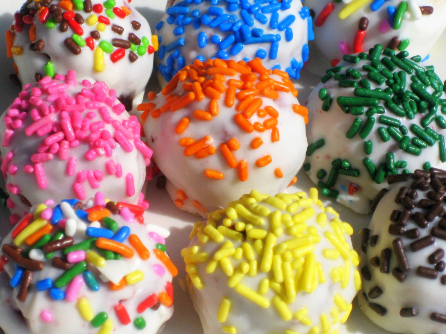 Fresh From the Day Gourmet - 1 Dozen (12) Cake Balls Valentines Day Gifts Holidays Birthday Gifts Party Favors Sample Chocolate