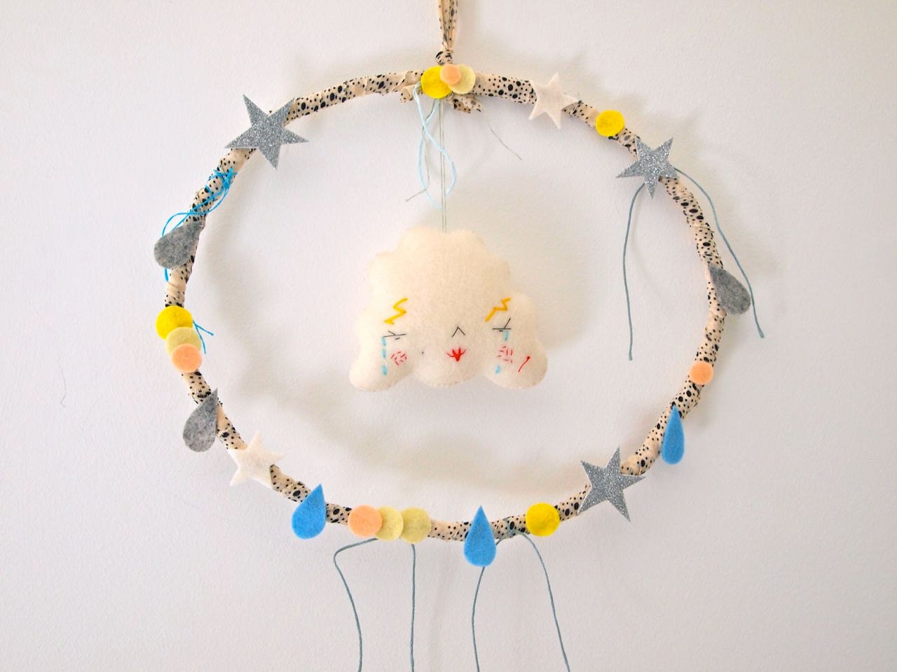 Cloud wreath wall decoration