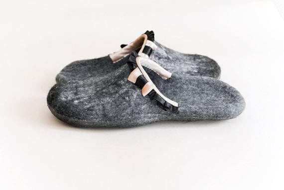 Women house shoes, handmade felted slippers, gray, white, black