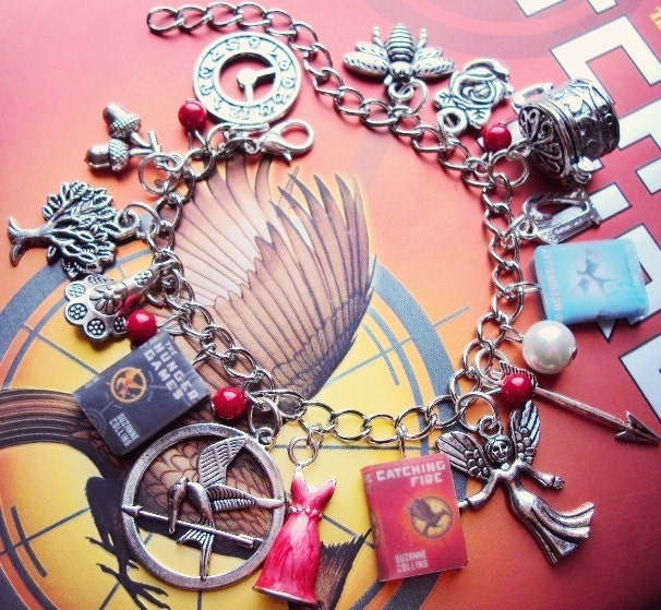 NEW ADULT SIZE HungerGames Books Fringe Charm Bracelet