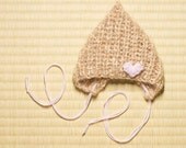 Vesper Hat with Pink Heart