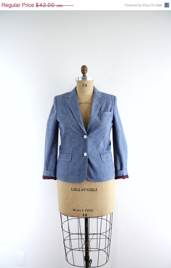 50% off Shop Closing Sale Vintage Chambray Denim Blazer . 70s Jacket . Womens Blazer . Outerwear