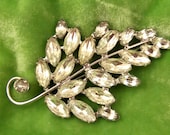 Gorgeous Vintage Royal of Pittsburgh Prong Set Rhinestone Brooch in Leaf Design - Superb Condition
