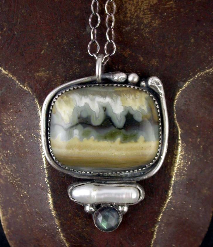 Tahoma Jasper Pearl and Labradorite Cabochon Pendant Necklace