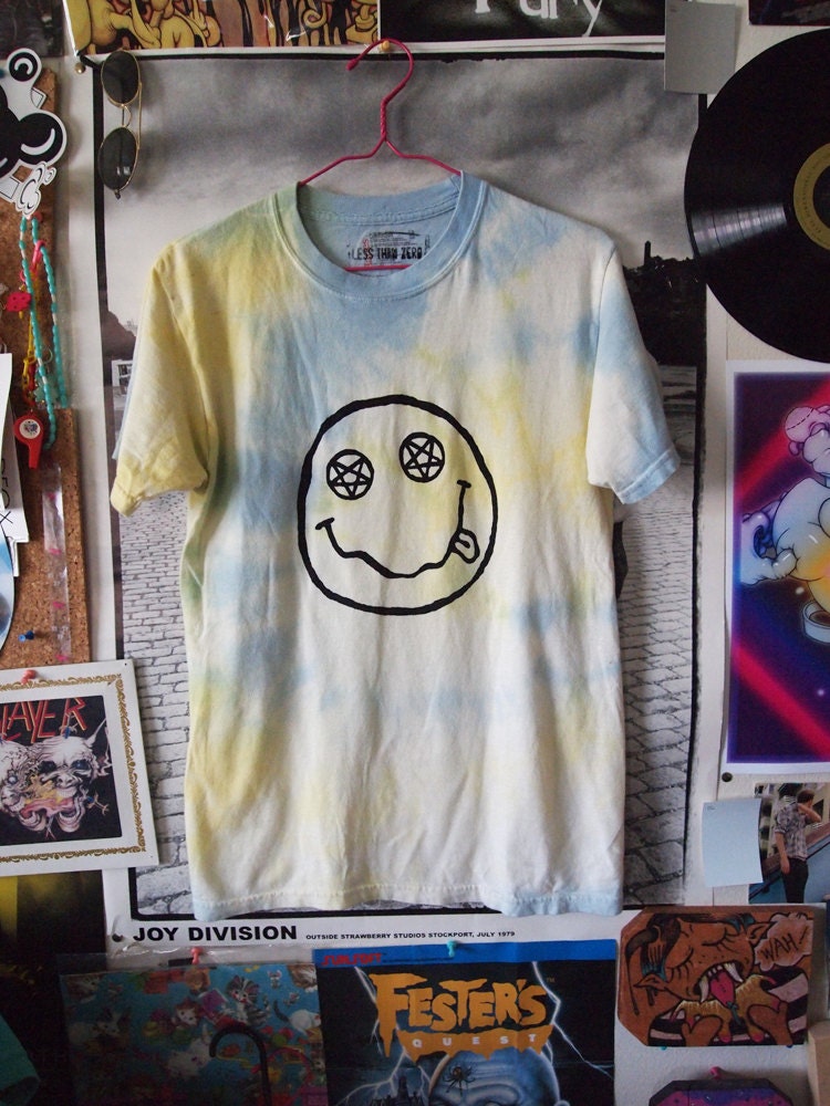 TEEN SPIRIT// Pastel Beach Tie Dye Nirvana Smiley Inspired Shirt, with Pentagram Eyes S