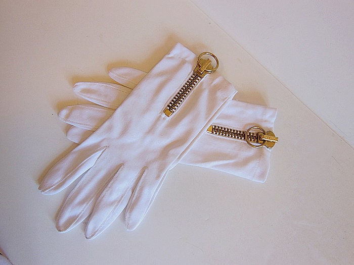 60s gloves / Mad 4 Mod  Vintage 1960's Huge Gold Zip Gloves