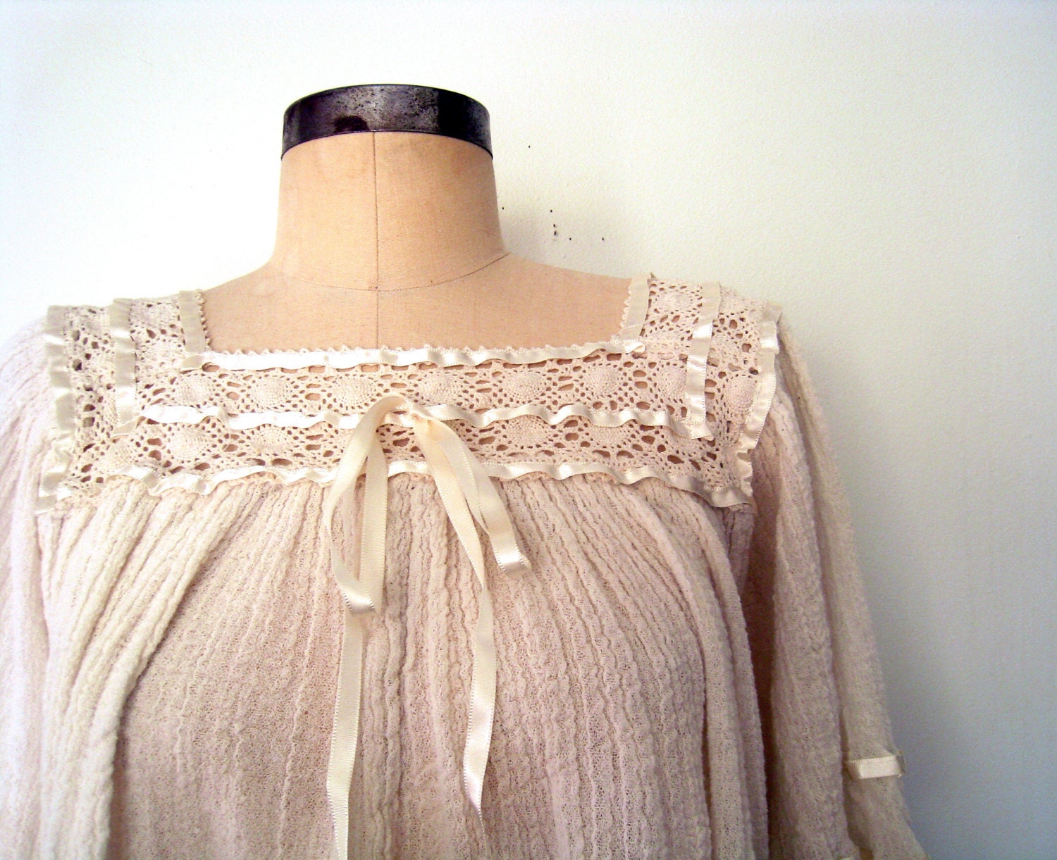 1970s Blouse // Bohemian Blouse // Gauze & Lace