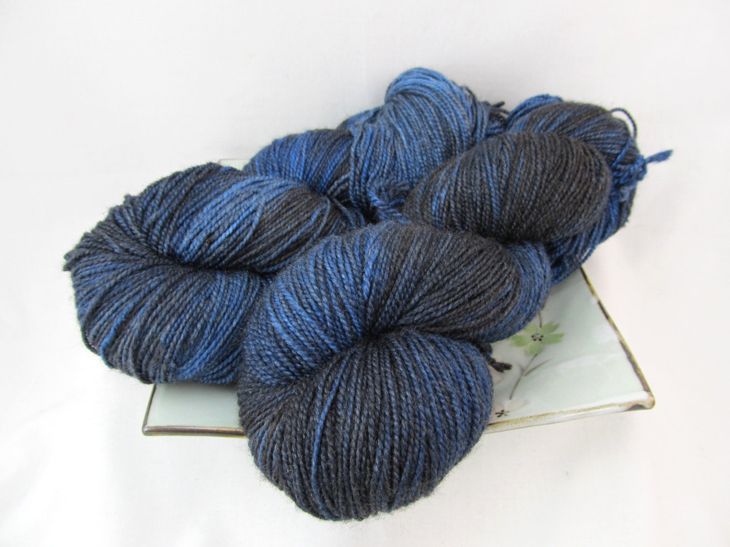 Hand Dyed Sock Yarn, Pebble Silk Sock, Superwash Merino and Silk - Dream King