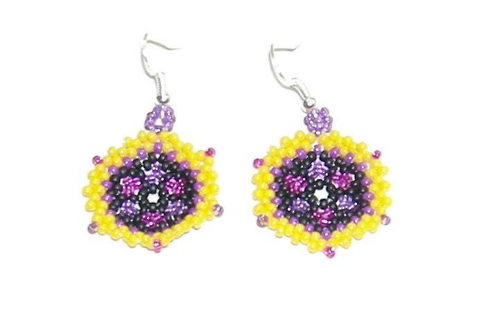Basket earrings beaded