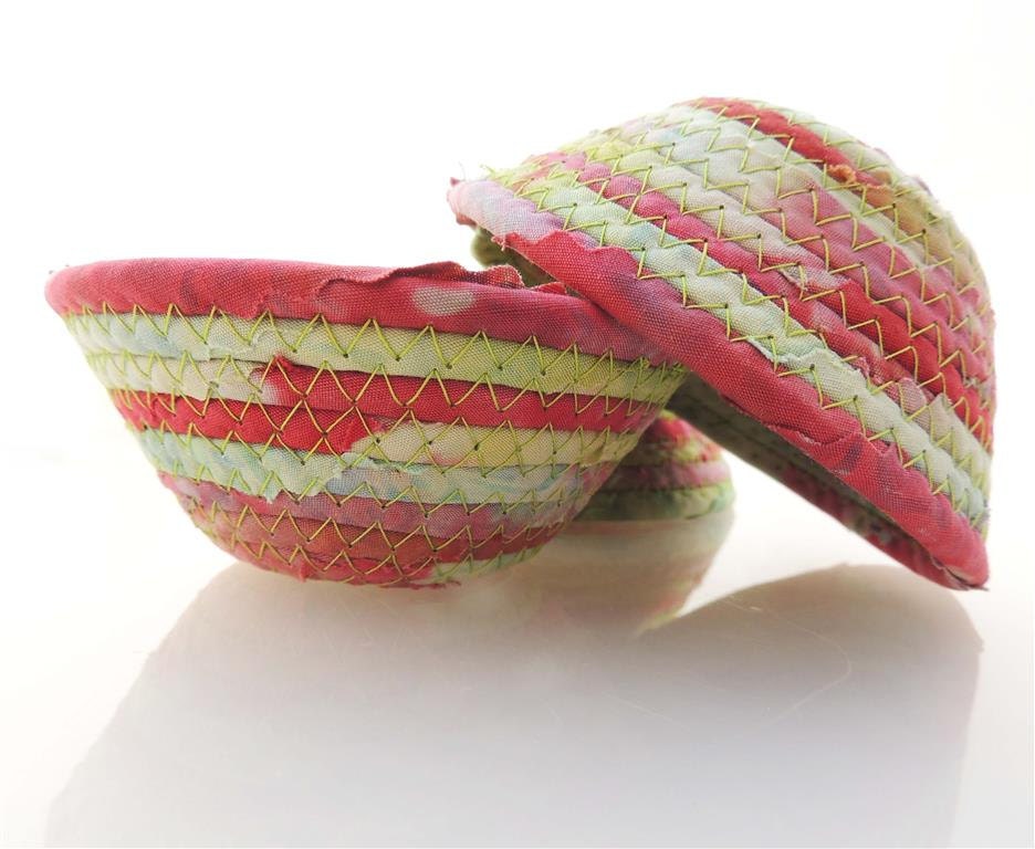 Itty Bitty Jamaican Songbird Bowl