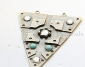 2pcs Antique Brass Tone Base Metal Pendants-Triangle 61x48mm (22128Z-P-228B)