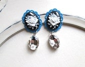 Rose Silhouette Cameo dangle Plugs for Gauged Ears - (6mm 8mm10mm12mm 14mm 16mm 18mm  / 00g, 0g, 2g, 4g, 6g) choose size - crystal glass