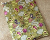 NEW - Wet Bag - XL Reusable Bag - Food, Wet Clothes, Diapers, Produce - GREAT Gift - Green Paisley