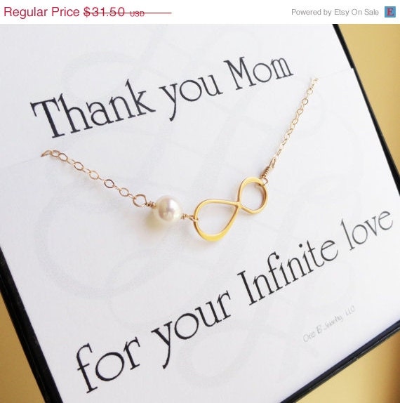 ON SALE Mother of the bride or groom card with gold infinity bracelet, pearl bracelet, symbolic, figure eight, boxed gift set for mom